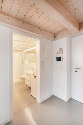 Koupelna v ubytování Vorgarten Apartments - central, new and stylish for your comfortable stay in Vienna