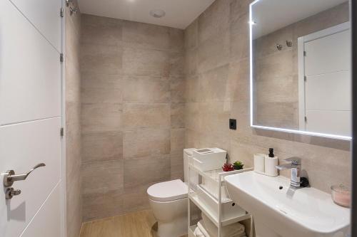 Private & Pool Goyeneta Sevilla Urban Apartment