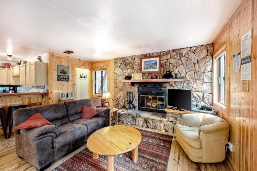 Tahoe Pines Cabin – Photos 4