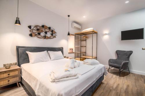 Curcumelli Luxury Suites - Portoni 2