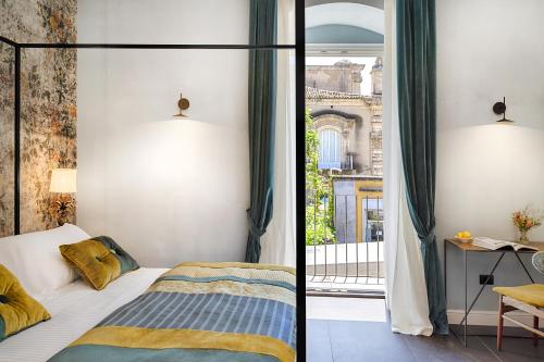 Junior Suite with Balcony - historic center view