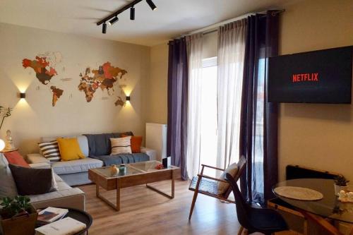 Fotografia z galérie ubytovania SIMONE LUXURY SUITE, Central Modern Apartment 82sqm with Terrace v destinácii Tripoli