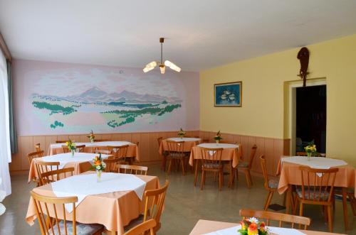 Restaurace v ubytování Pension Hribernig