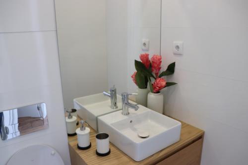 3 Bedrooms Central Apartment with garage by Great&Cosy