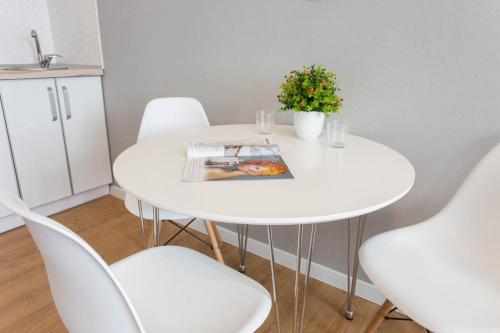 Φωτογραφία από το άλμπουμ του Modern studio beside metro Yaroslava Mudroho, Universytet - Chernyshevska str 95-7 στο Χάρκοβο