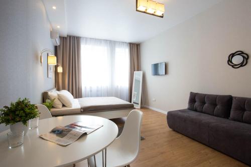Χώρος καθιστικού στο Modern studio beside metro Yaroslava Mudroho, Universytet - Chernyshevska str 95-7