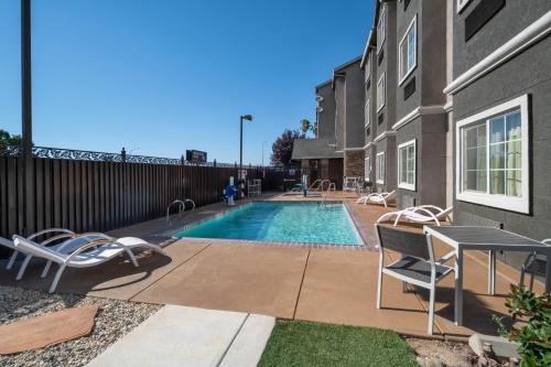 Gallery image of Microtel Inn & Suites by Wyndham Tracy in Tracy