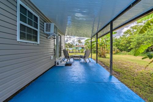 Un jardín fuera de 2 Mi to Beach Canal-Front Home in Hudson!