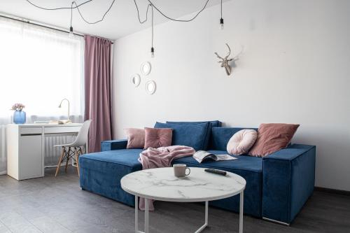 Włochy Ratusz Lovely Apartment by BookingHost