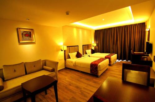 Gambar di galeri bagi Paravoor Galaxy Hotel di Cherai Beach