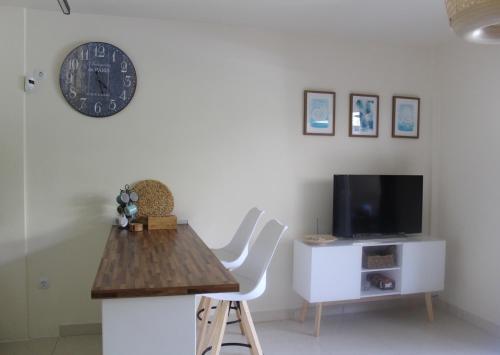 TV a/nebo společenská místnost v ubytování Apartamento Ro-Ro Valle Gran Rey