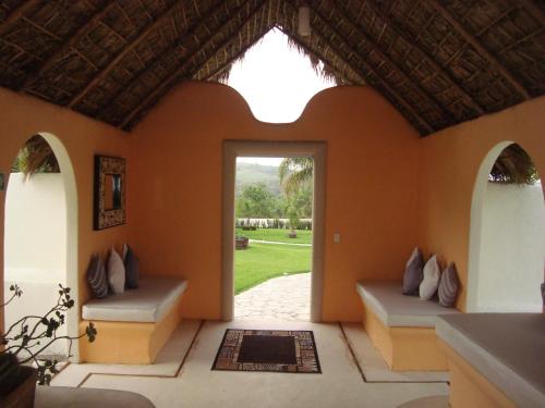 Un lugar para sentarse en Hotel Spa Sitio Sagrado