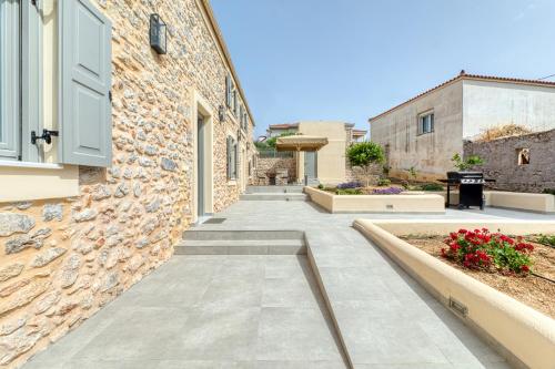 Το κτήριο όπου στεγάζεται  η βίλα