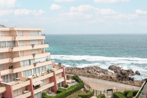 Appartement T3 terrasse vue sur mer, piscine, parking, wifi et clim