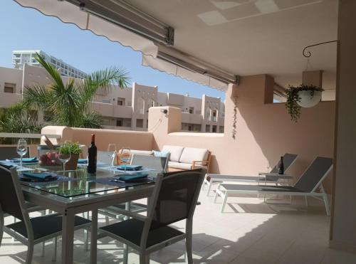 Top Rated Apartment Huge Sunny Terrace Heated Pool Parking Wifi