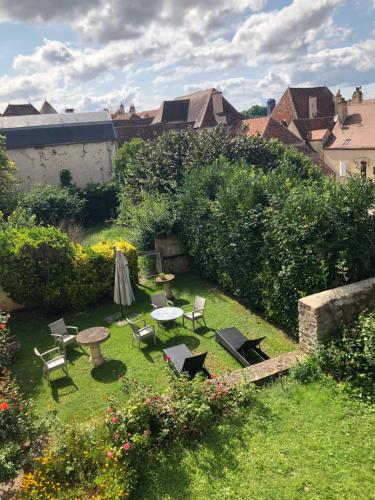 Zahrada ubytování Hôtel des Cymaises