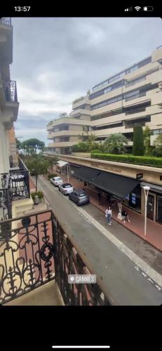 Photo de la galerie de l'établissement Croisette Palais festival 5 minutes , 170 m2 moderne spacious, à Cannes