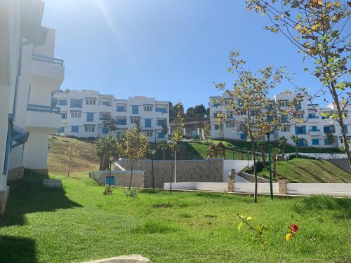 Κήπος έξω από το Résidence Neuve avec Piscine - M’diq