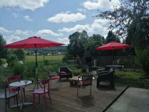 Restaurant ou autre lieu de restauration dans l'établissement LA MAISON DE BARLEST - LOURDES