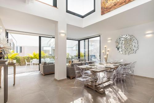 Villa Alisios Golf Luxury Tenerifesummervillas Heated pool