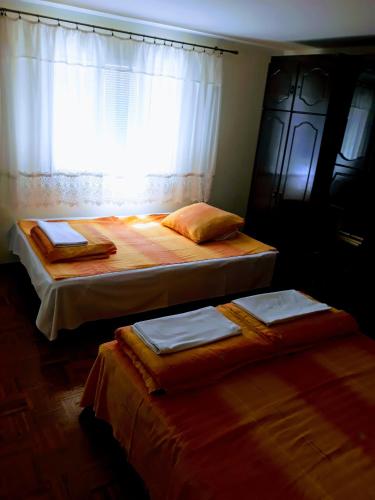 Cama o camas de una habitación en Apartman BREZA 034