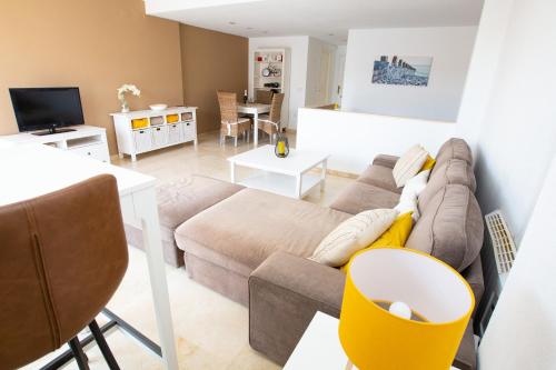 Casa Pitufo Calpe, bright duplex - see & mountain view