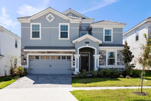 9014SID-The Retreat at ChampionsGate South Facing Pool, Davenport, United States