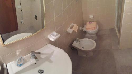 Ein Badezimmer in der Unterkunft CASA NEL CENTRO DI FOLIGNO