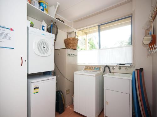 Kuchyň nebo kuchyňský kout v ubytování Barnacle Pet Friendly