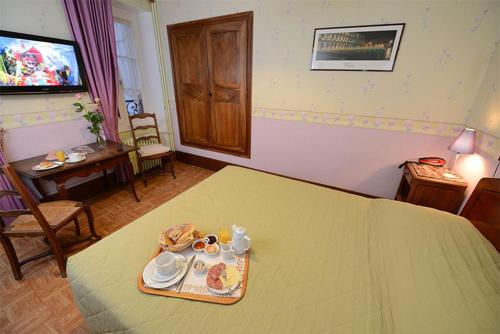 Gallery image of H&ocirc;tel De La Fert&eacute; in Chagny