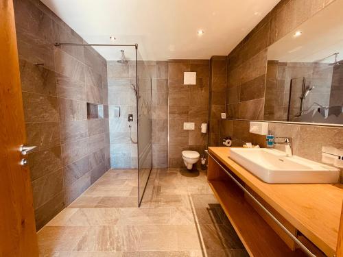 Koupelna v ubytování Biancas Luxury Apartment close Ischgl Spa & Pool ganze Ferienwohnung