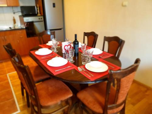 Jasmine appart Metro station, 2BDR, FREE Parking