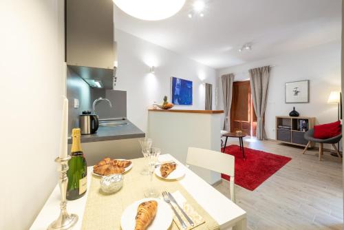Kuchyňa alebo kuchynka v ubytovaní Romance Apartments Dubrovnik