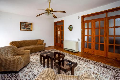 Zona de estar de Apartments Ratković