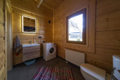 Kúpeľňa v ubytovaní Domek Góralski Modrzewiowa Weranda