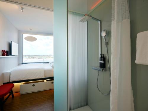 citizenM Boston North Station Image