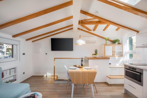 Santolina Apartments