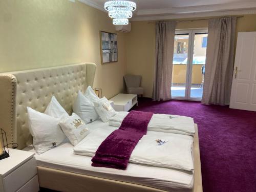 Postel nebo postele na pokoji v ubytování Hotel Restaurant Hesch