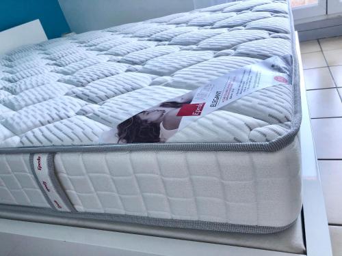 Barcaresa-Charmant T 2 vue mer pied dans l'eau