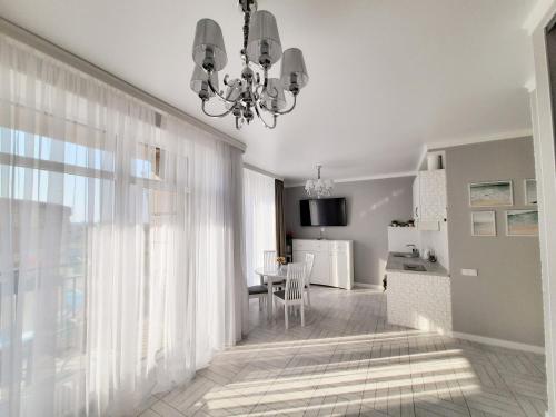 Μια τηλεόραση ή/και κέντρο ψυχαγωγίας στο Luxury Apartments Park Fontanov
