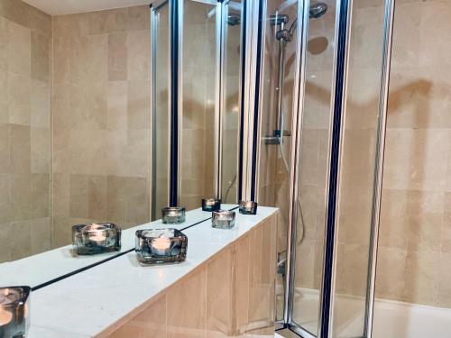 Ένα μπάνιο στο CASABLANCA DUPLEX apartamentos