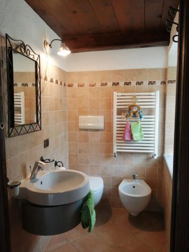 Ένα μπάνιο στο Lo Palliè de Gilda CIR-VDA-ARVIER-0023