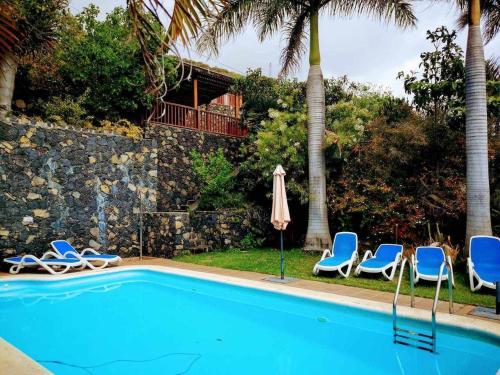 Chalet de montaña Kettytravel Casa Los Morales Piscina y ...