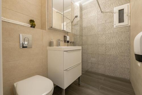 Ванна кімната в Luxury Ultracentral
