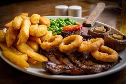 Food at or somewhere near the inn 