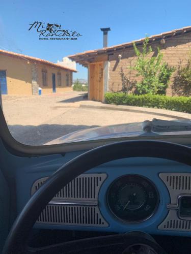 a close up of a steering wheel of a car at Mi Ranchito Chignahuapan Hotel in Chignahuapan