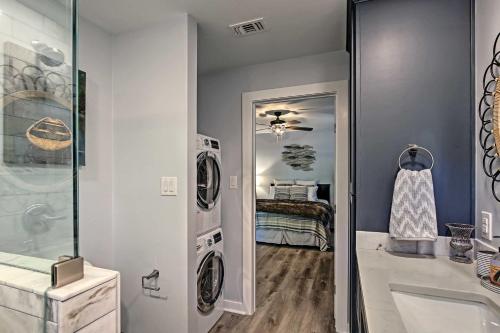 Fotografie z fotogalerie ubytování Kerrville Escape with Direct River Access and Views! v destinaci Kerrville