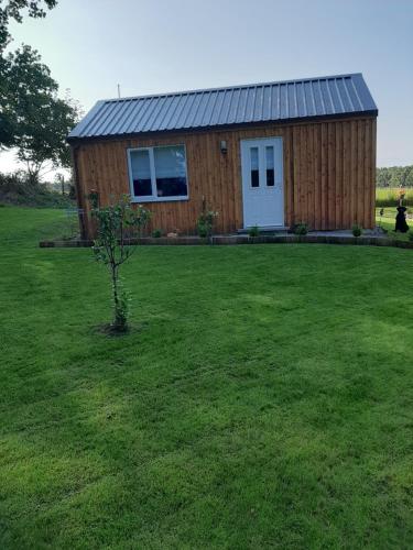 Κήπος έξω από το Beautiful studio chalet in the Highlands