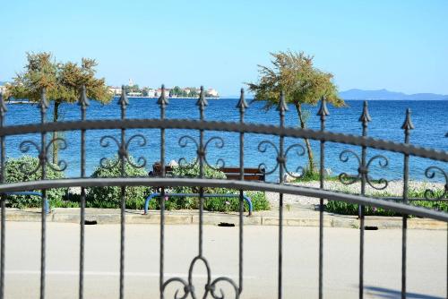 Lanterna Puntamika apt. near beach