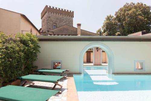 Bazén v ubytování Castello di Volognano nebo v jeho okolí